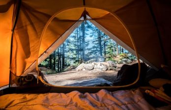 6-must-have-items-to-keep-in-your-bag-for-camping